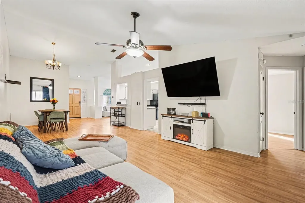 1144 Hardwood Drive Valrico FL 33596