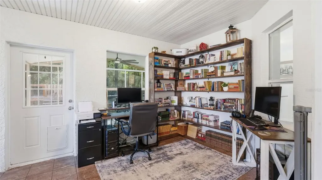 12435 S Canna Point Floral City FL 34436