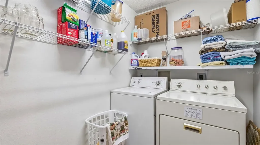 12435 S Canna Point Floral City FL 34436