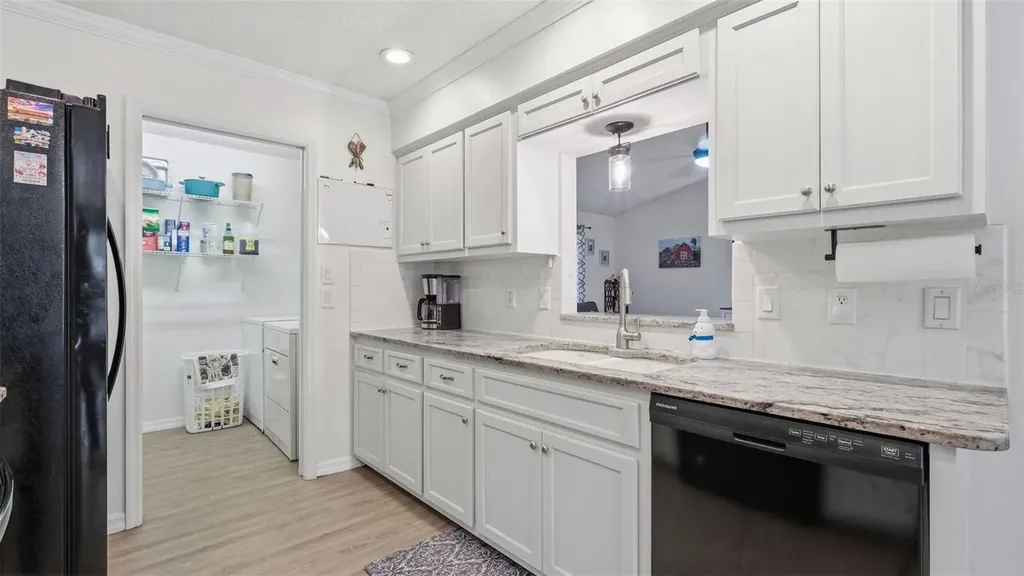 12435 S Canna Point Floral City FL 34436
