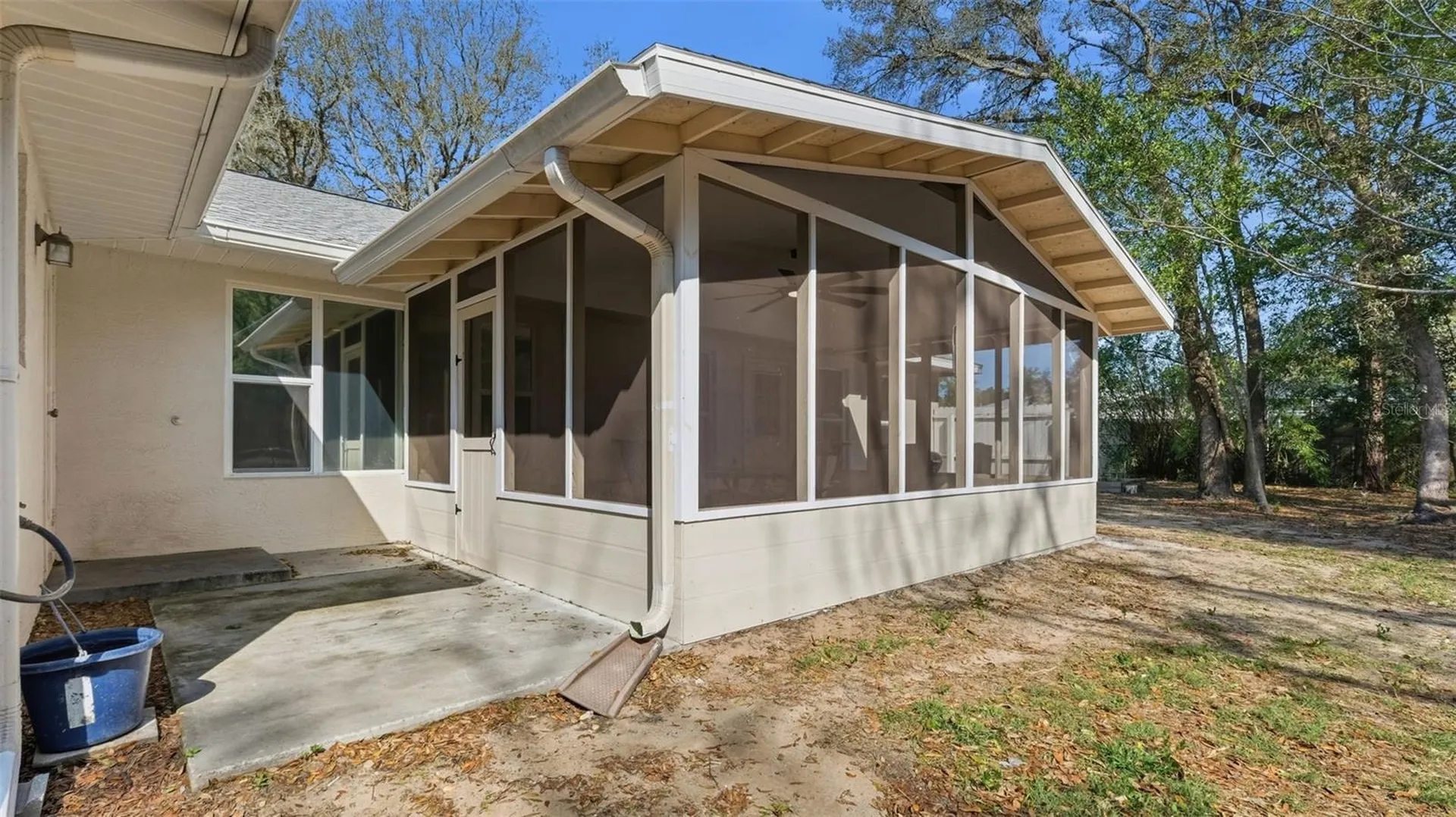 12435 S Canna Point Floral City FL 34436