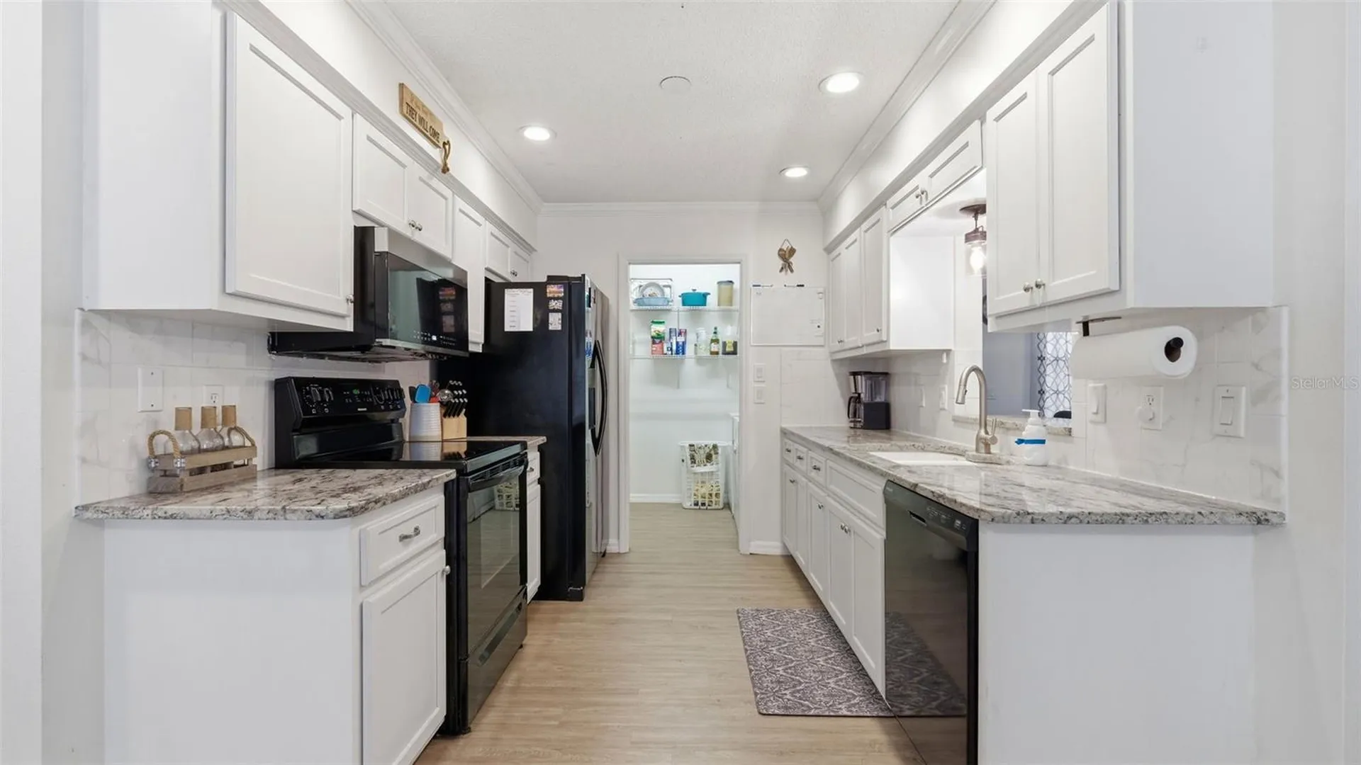 12435 S Canna Point Floral City FL 34436