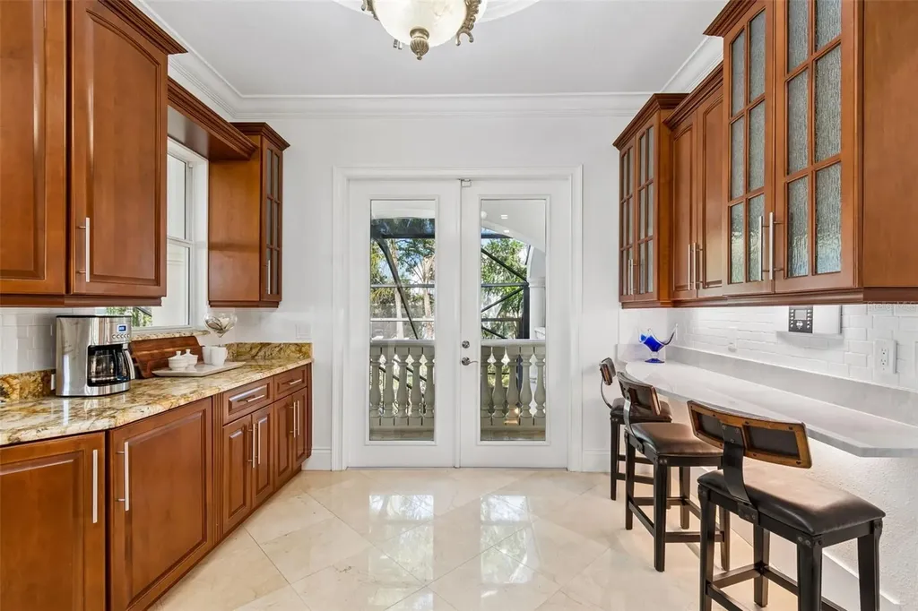 6233 Bayshore Boulevard Tampa FL 33611