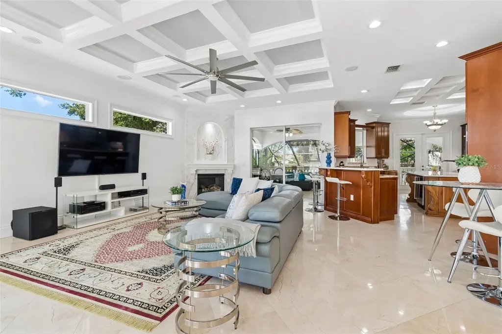 6233 Bayshore Boulevard Tampa FL 33611