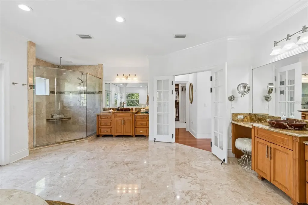 6233 Bayshore Boulevard Tampa FL 33611