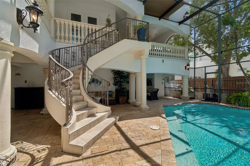 6233 Bayshore Boulevard Tampa FL 33611