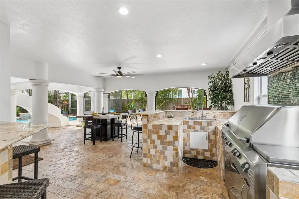 6233 Bayshore Boulevard Tampa FL 33611