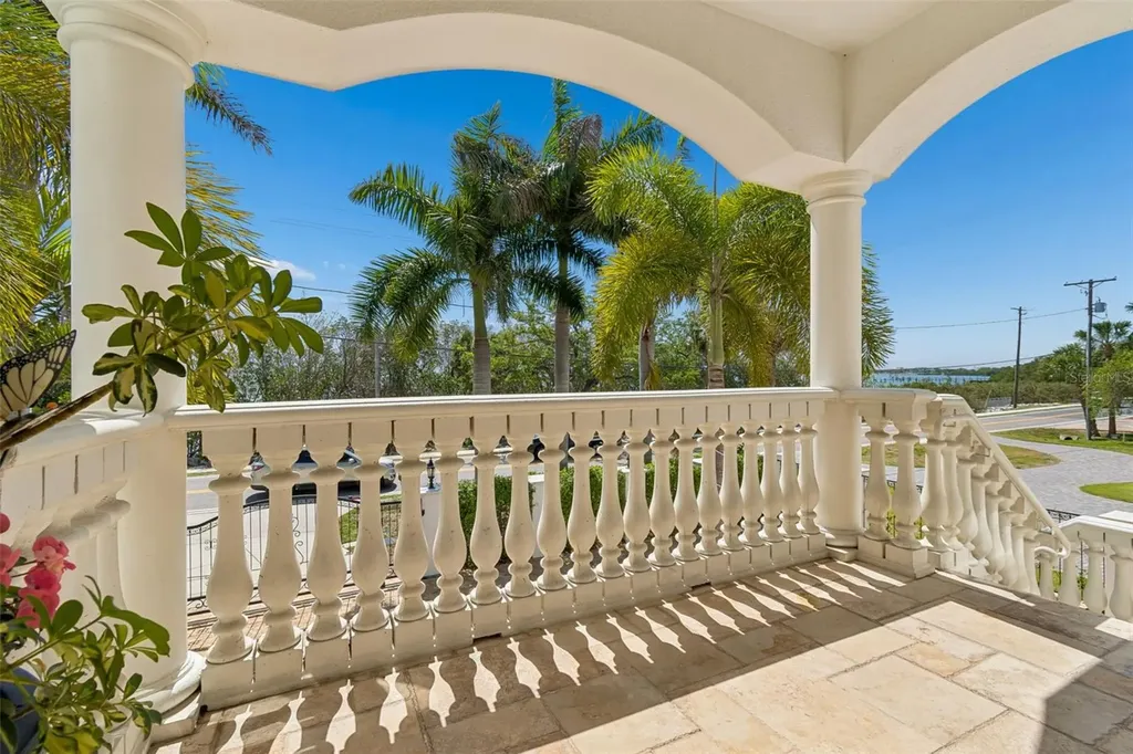6233 Bayshore Boulevard Tampa FL 33611