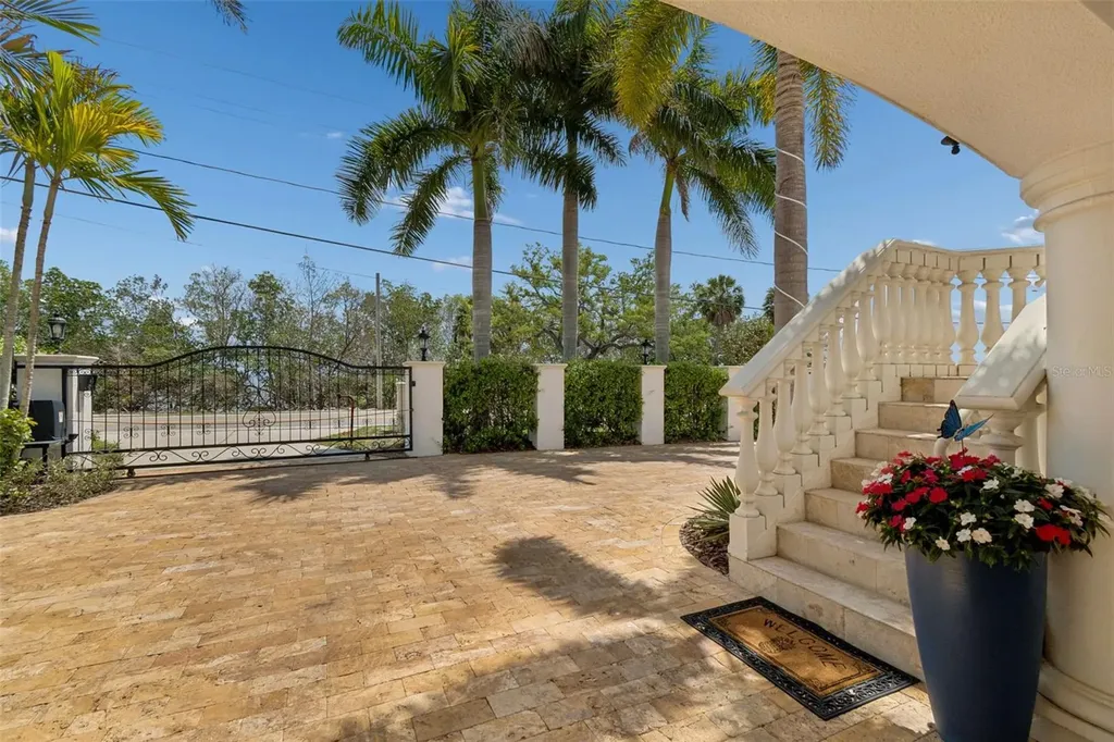 6233 Bayshore Boulevard Tampa FL 33611