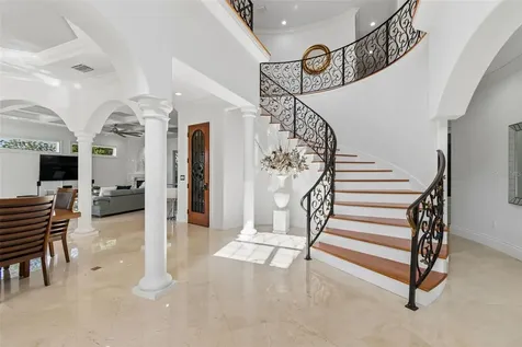 6233 Bayshore Boulevard Tampa FL 33611