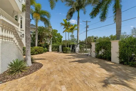 6233 Bayshore Boulevard Tampa FL 33611