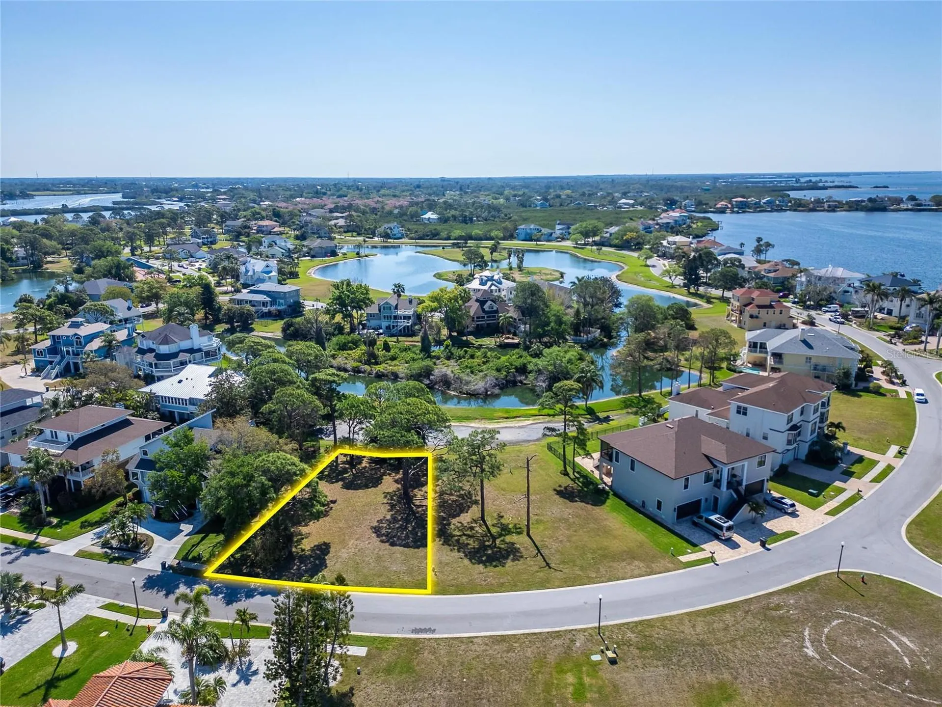 N Pointe Alexis Drive Tarpon Springs FL 34689