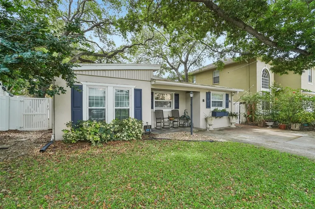 3218 W Oakellar Avenue Tampa FL 33611
