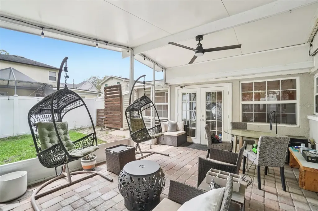 3218 W Oakellar Avenue Tampa FL 33611