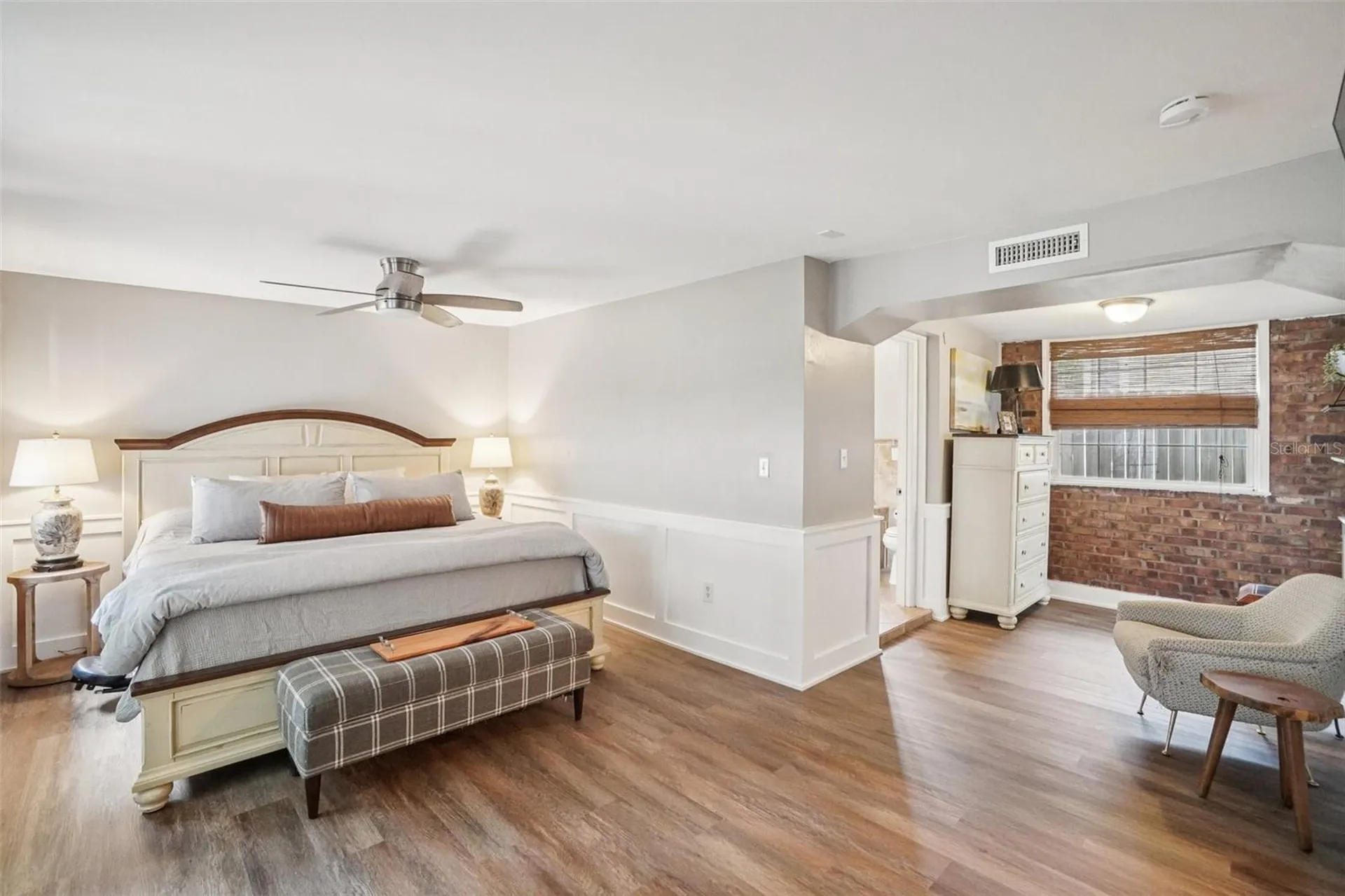 3218 W Oakellar Avenue Tampa FL 33611