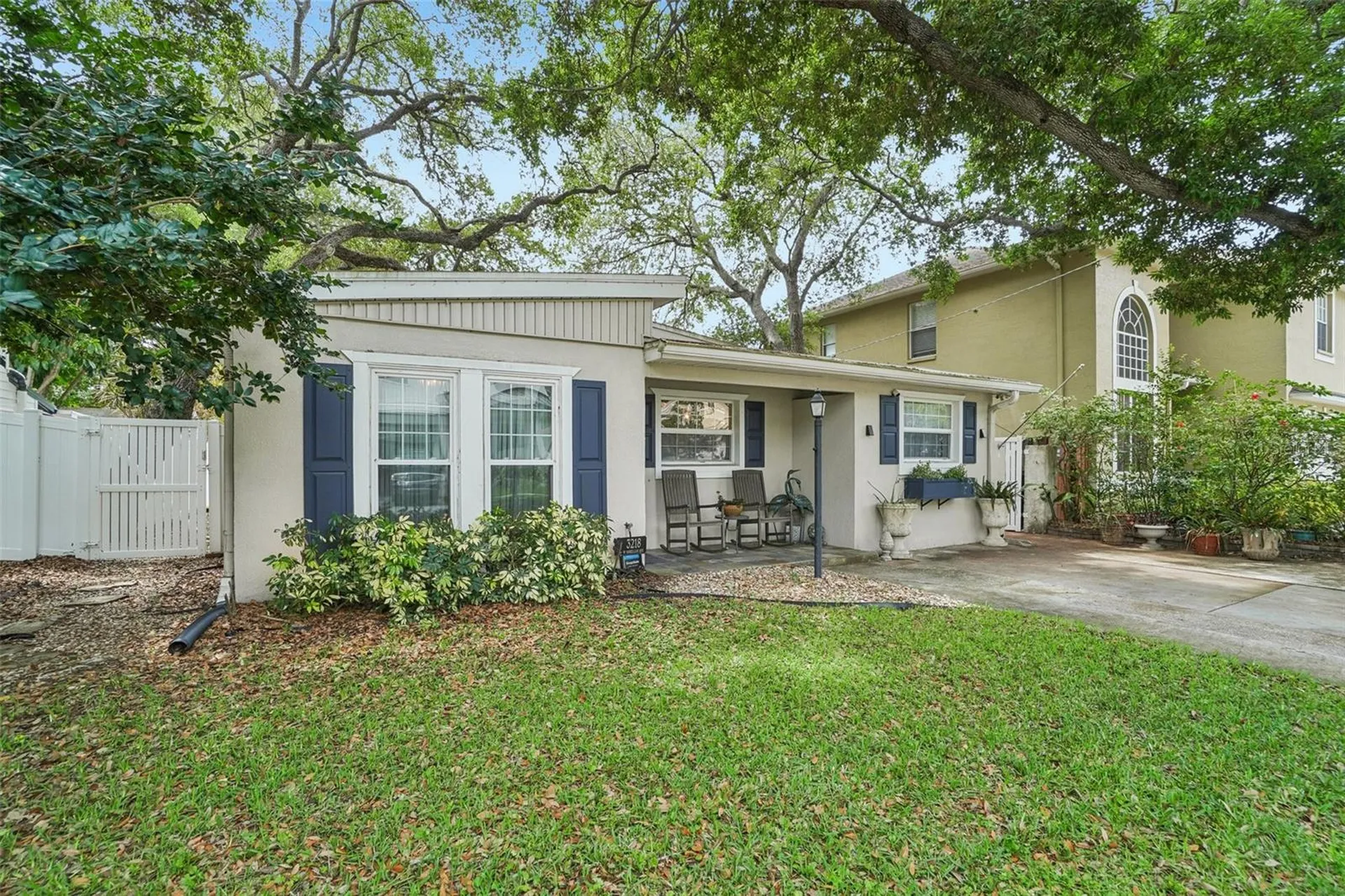 3218 W Oakellar Avenue Tampa FL 33611