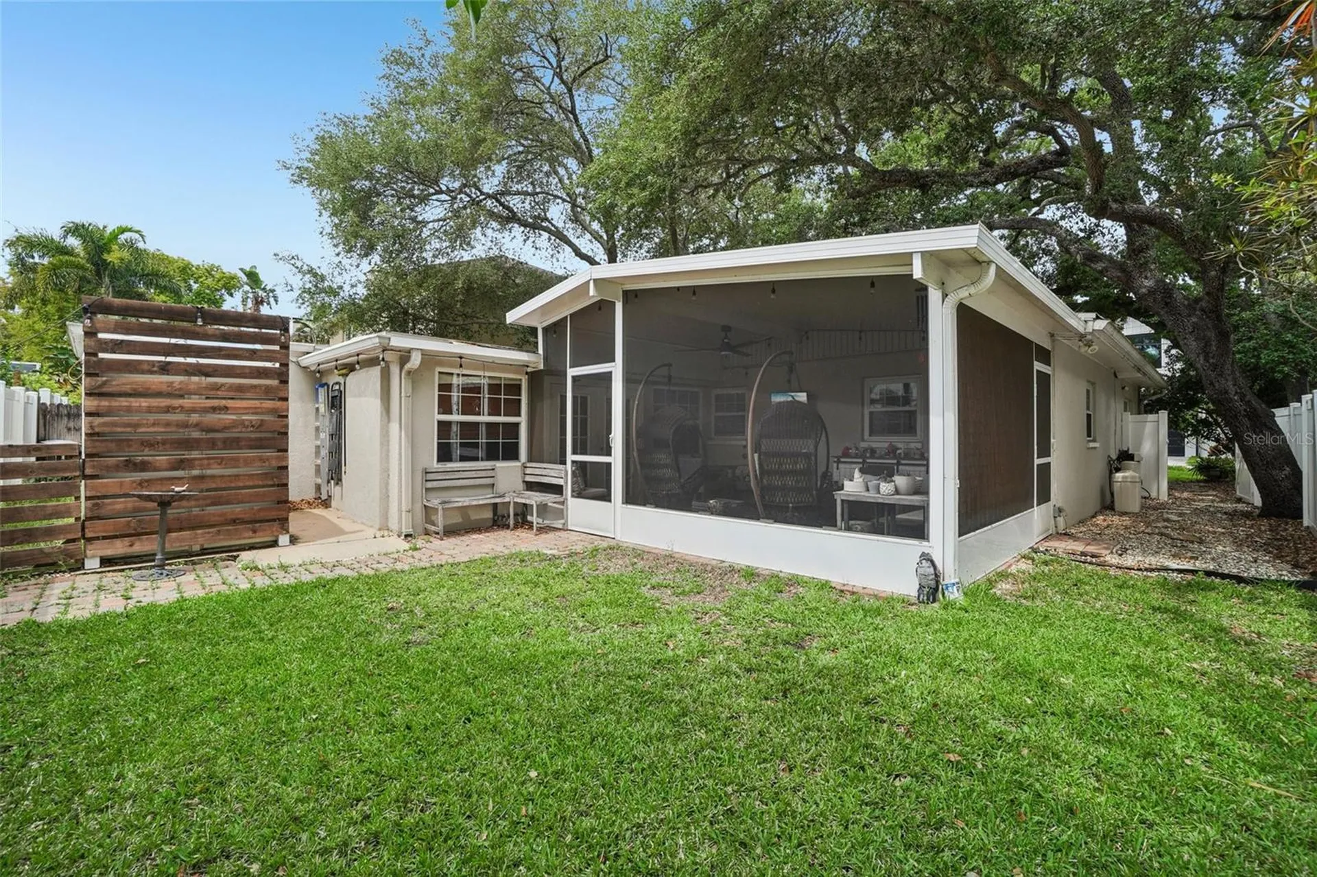 3218 W Oakellar Avenue Tampa FL 33611