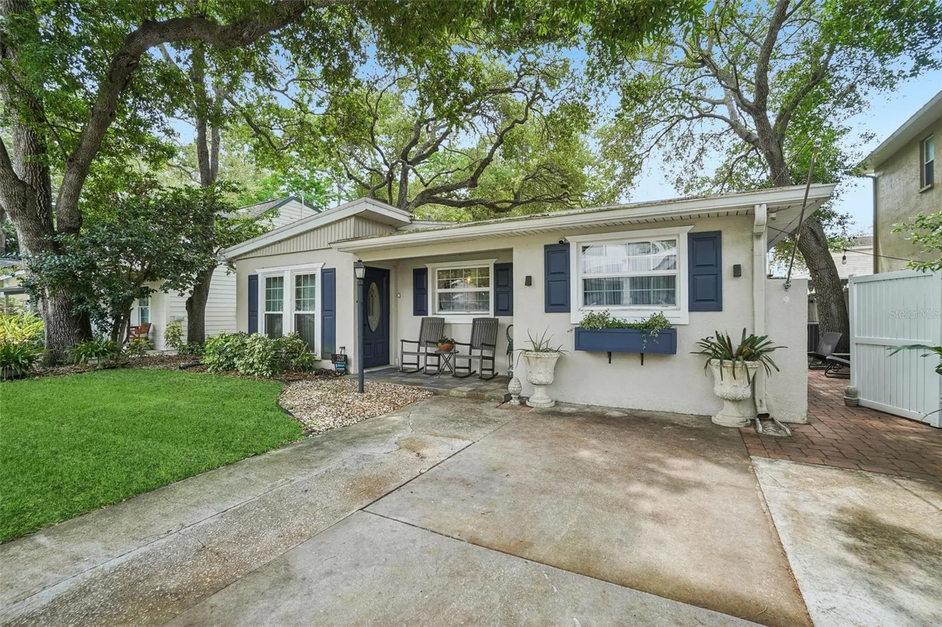 3218 W Oakellar Avenue Tampa FL 33611