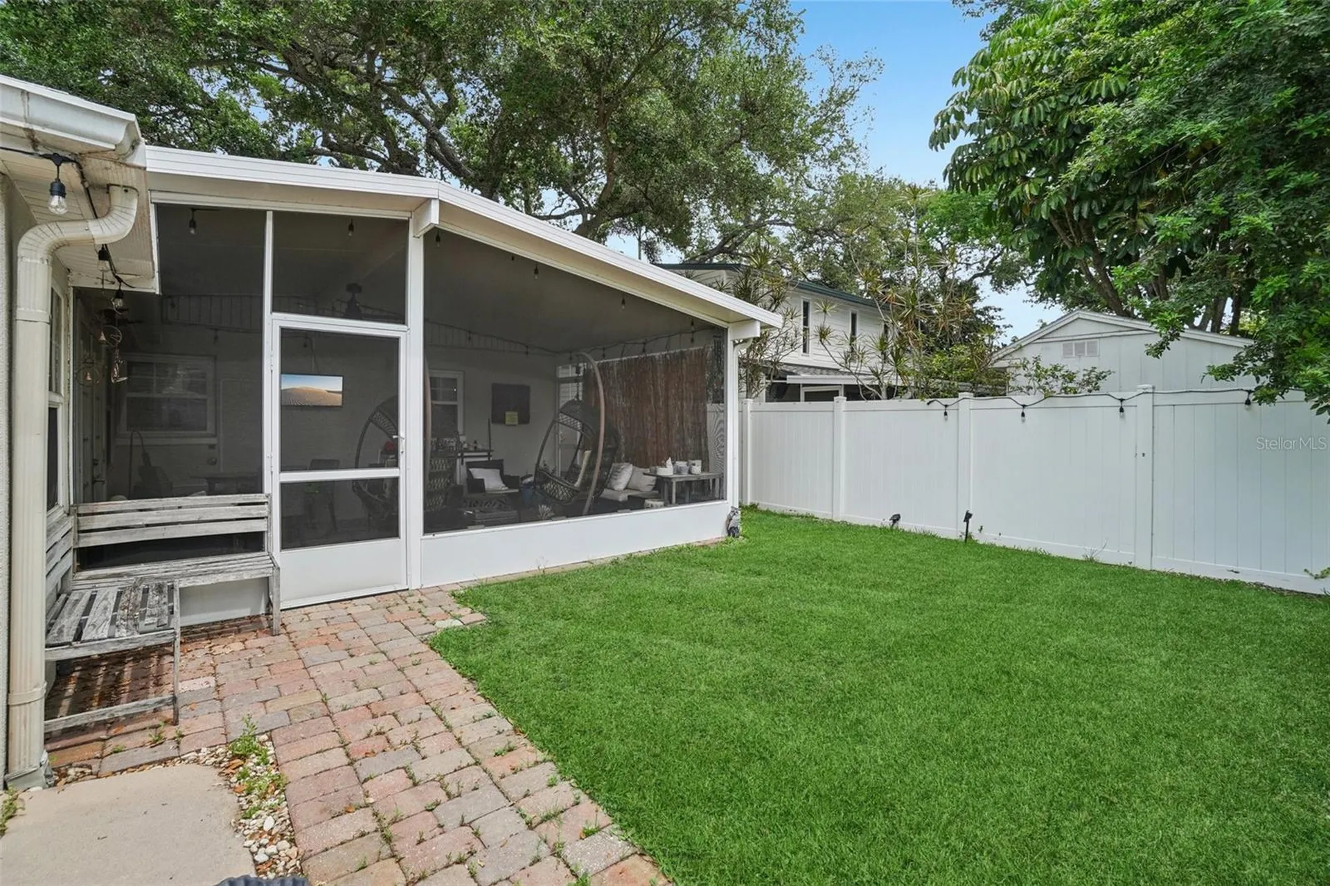 3218 W Oakellar Avenue Tampa FL 33611