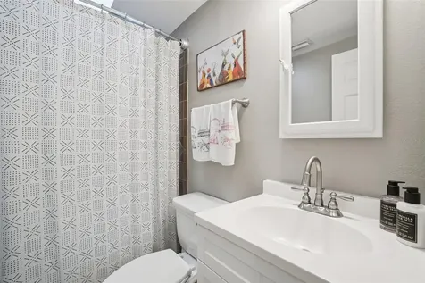 3218 W Oakellar Avenue Tampa FL 33611