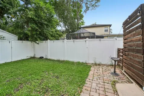 3218 W Oakellar Avenue Tampa FL 33611