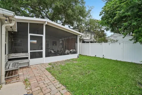 3218 W Oakellar Avenue Tampa FL 33611