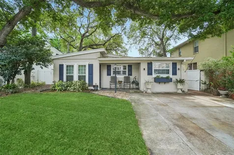 3218 W Oakellar Avenue Tampa FL 33611