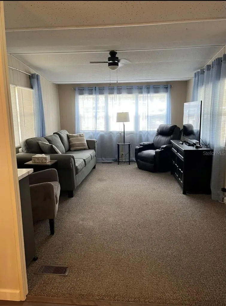 38961 Stapley Circle Zephyrhills FL 33540