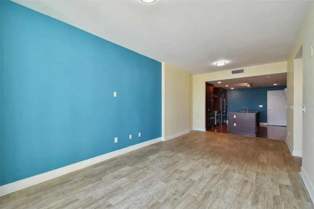 1208 E Kennedy Boulevard Tampa FL 33602