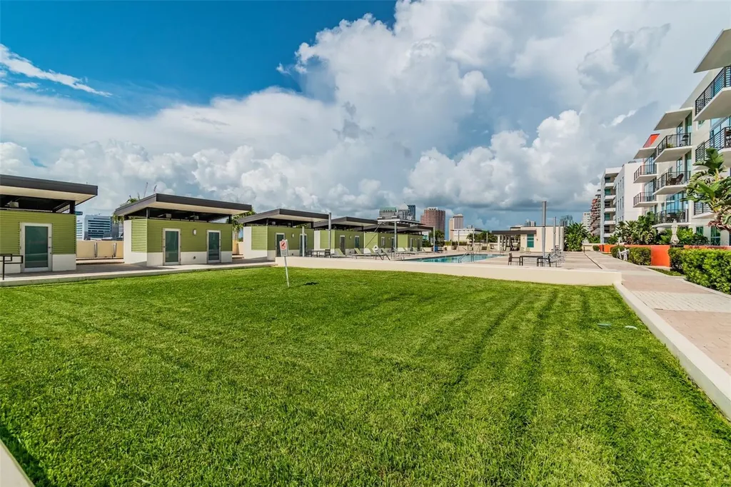 1208 E Kennedy Boulevard Tampa FL 33602
