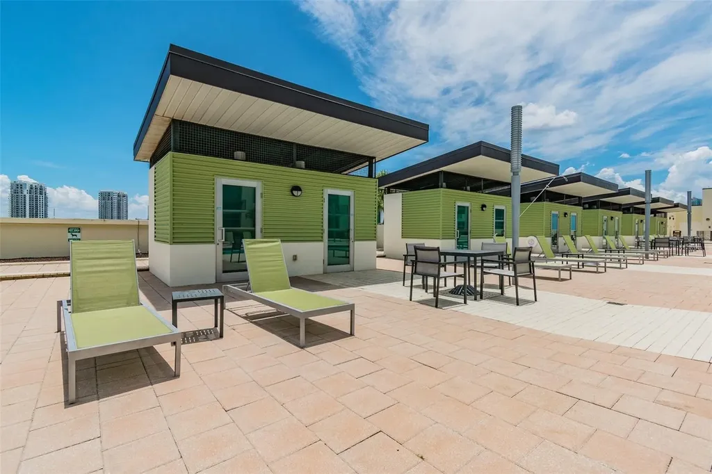 1208 E Kennedy Boulevard Tampa FL 33602