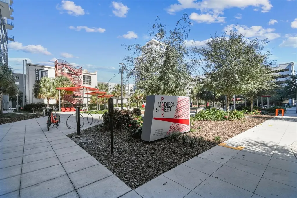 1208 E Kennedy Boulevard Tampa FL 33602