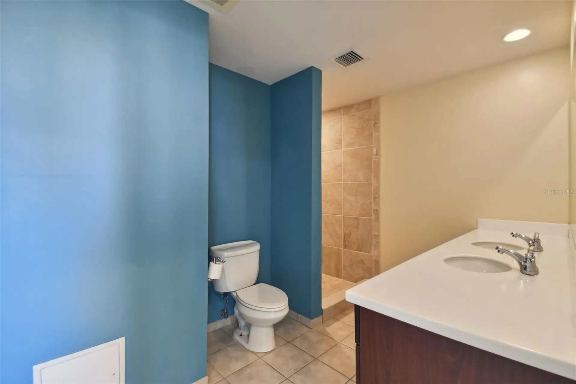 1208 E Kennedy Boulevard Tampa FL 33602