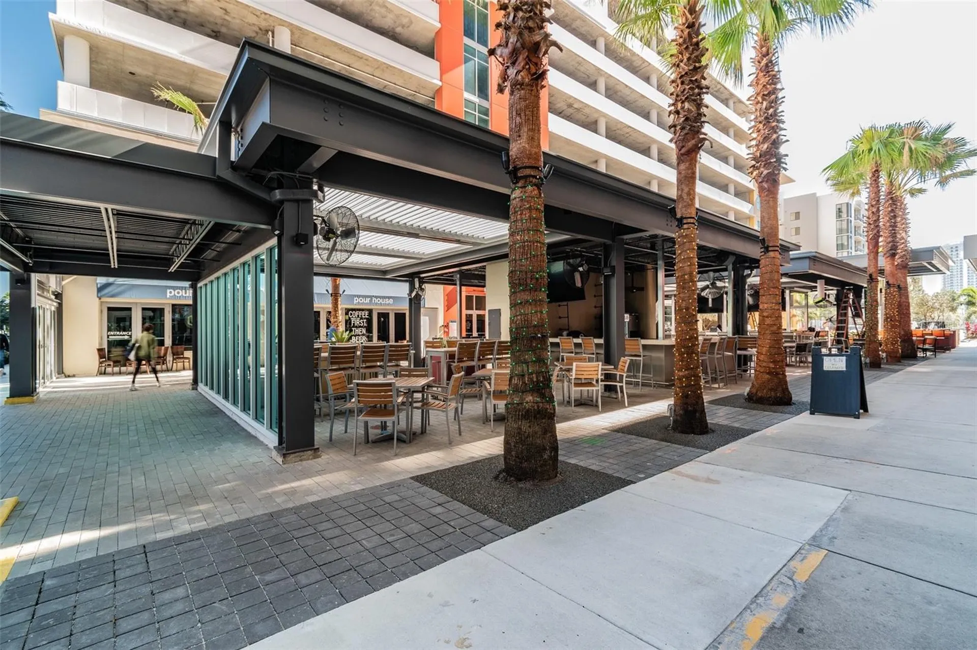 1208 E Kennedy Boulevard Tampa FL 33602