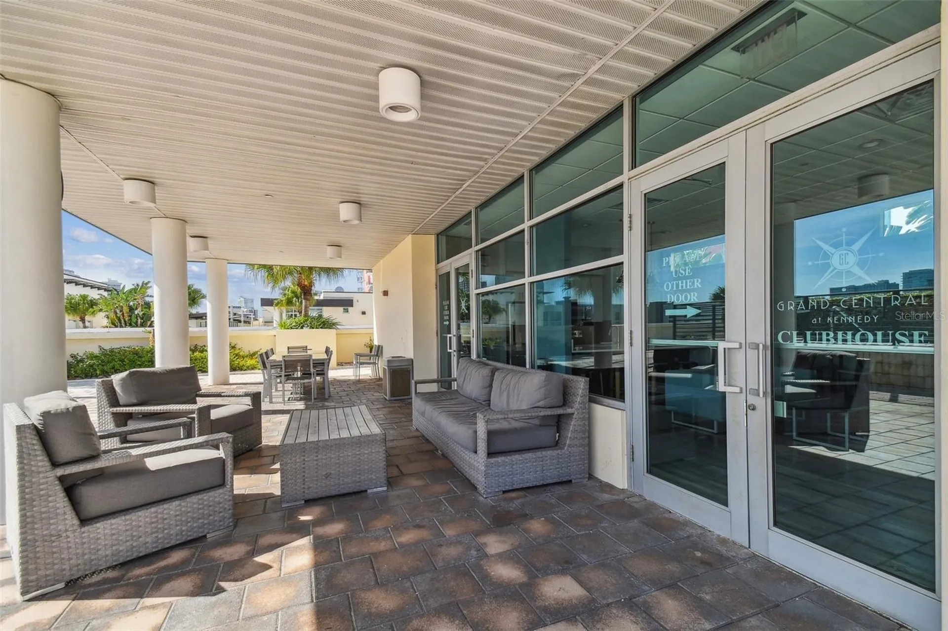 1208 E Kennedy Boulevard Tampa FL 33602