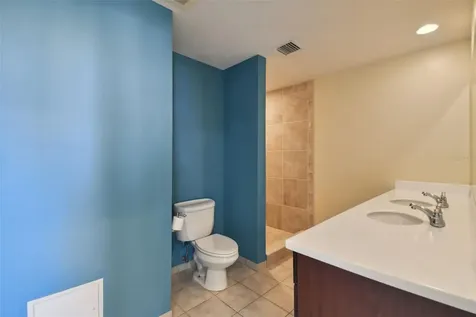 1208 E Kennedy Boulevard Tampa FL 33602