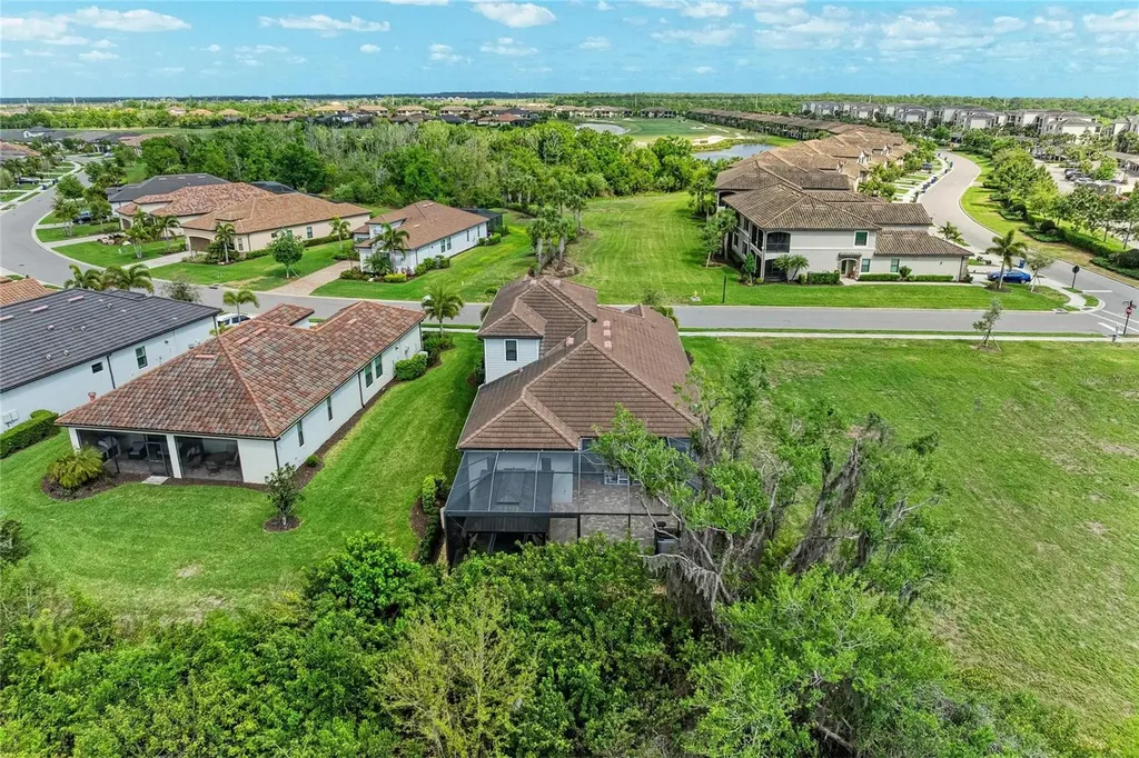 6070 Brandon Run Lakewood Ranch FL 34211