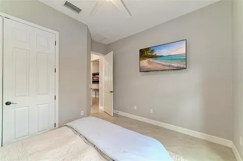 6070 Brandon Run Lakewood Ranch FL 34211