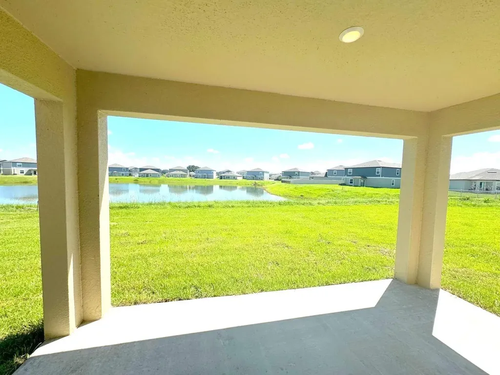 11476 Radiant Shore Loop San Antonio FL 33576
