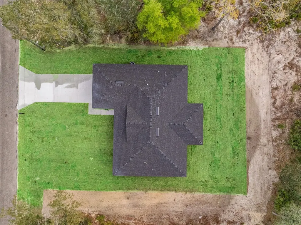110 Guava Place Drive Ocklawaha FL 32179