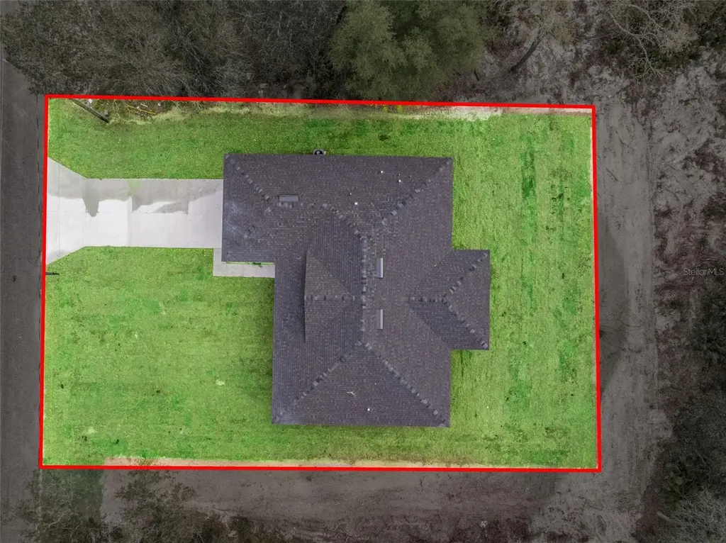 110 Guava Place Drive Ocklawaha FL 32179