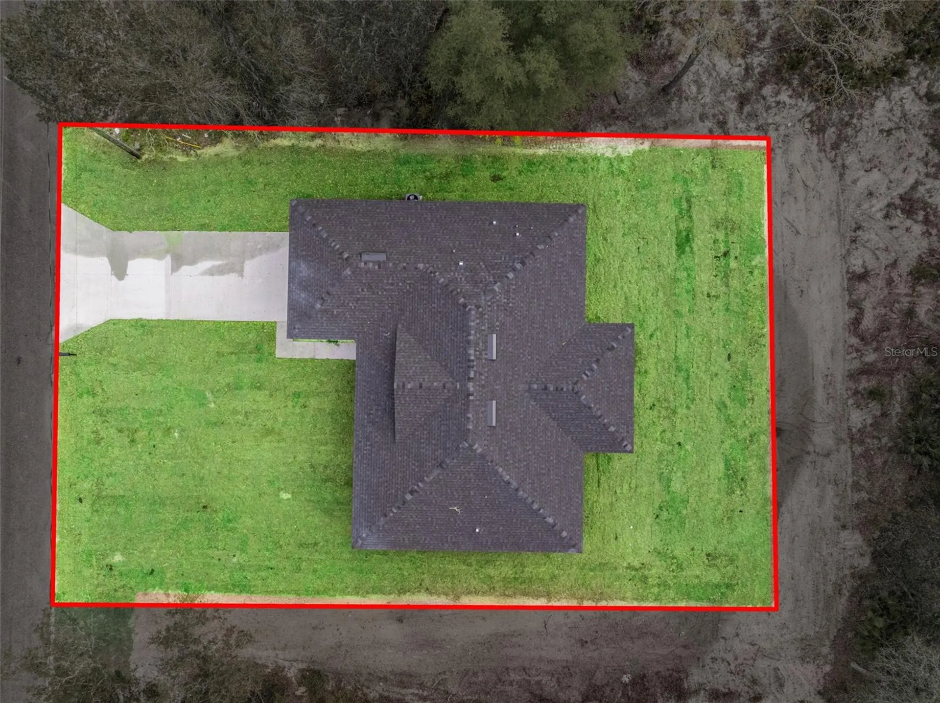 110 Guava Place Drive Ocklawaha FL 32179