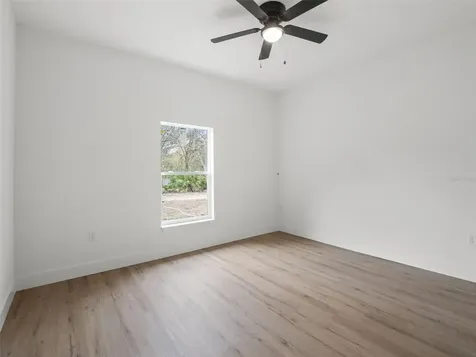 110 Guava Place Drive Ocklawaha FL 32179
