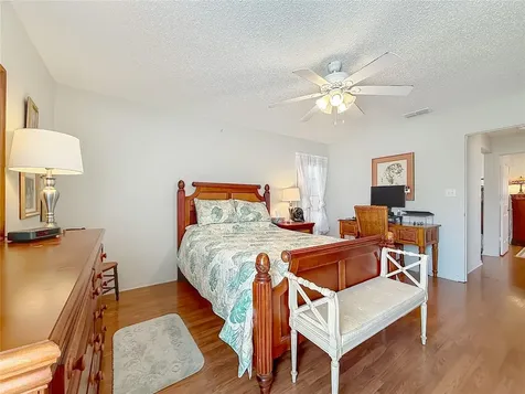 4844 Heron Run Circle Leesburg FL 34748