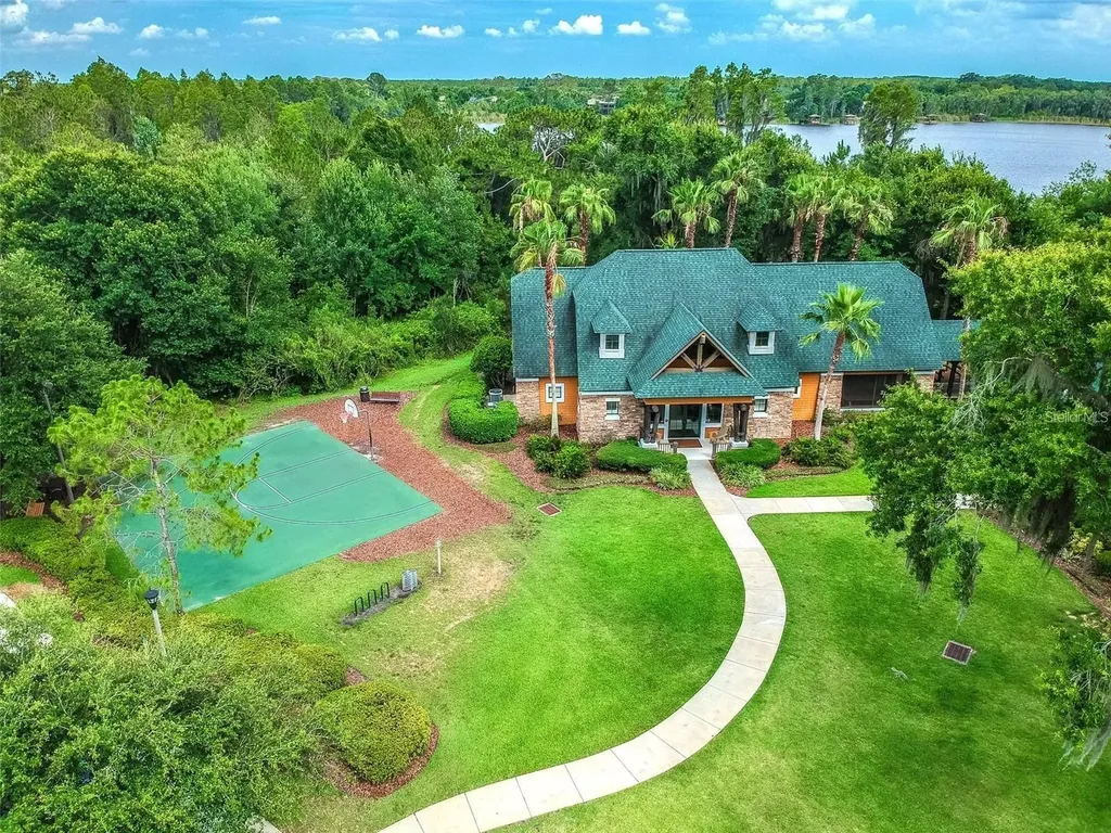 7655 Citrus Blossom Drive Land O Lakes FL 34637