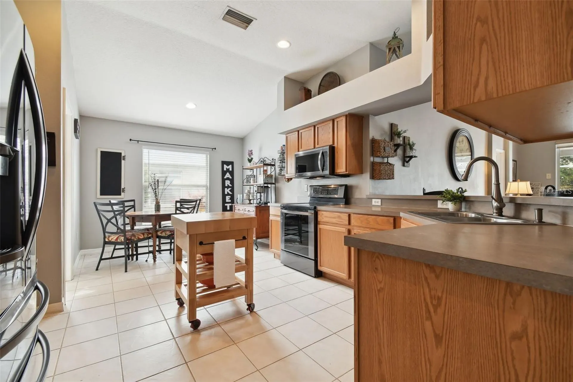 7655 Citrus Blossom Drive Land O Lakes FL 34637