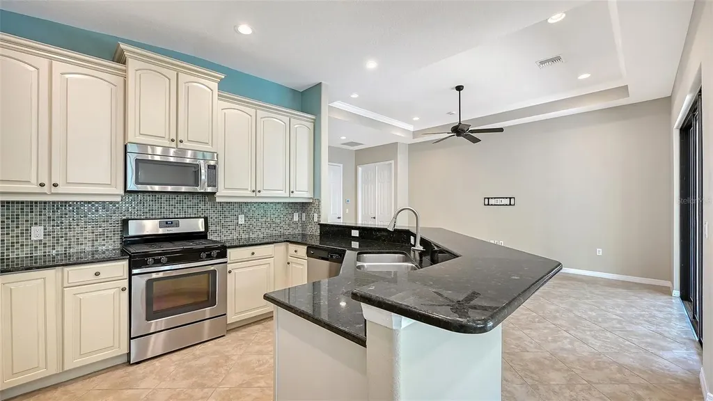 7702 Rio Bella Place Bradenton FL 34201