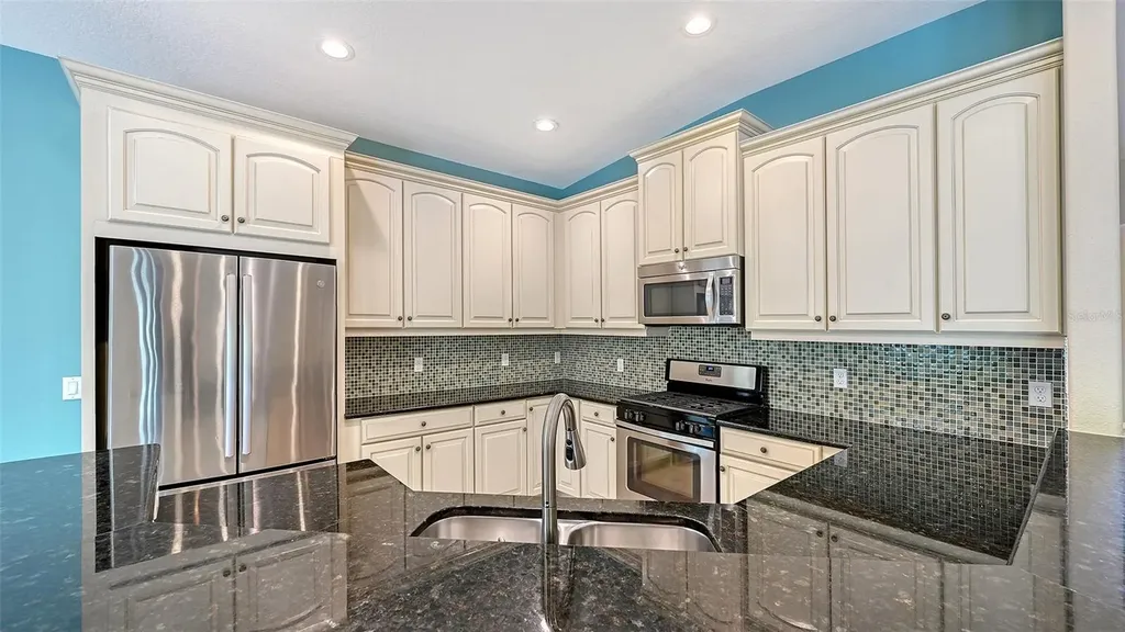 7702 Rio Bella Place Bradenton FL 34201