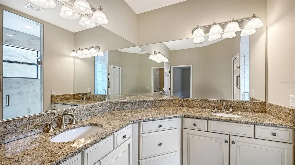 7702 Rio Bella Place Bradenton FL 34201