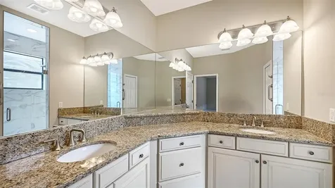 7702 Rio Bella Place Bradenton FL 34201